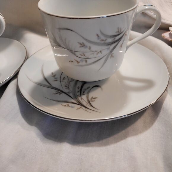Castlecourt Fine China Wheat Spray Japan Cup & Saucer Set Of 4 - Picture 3 of 11